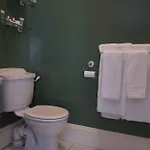 לינה וארוחת בוקר Ivyleigh House פורטלויס