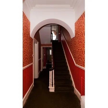 Bed & Breakfast Ivyleigh House 5*