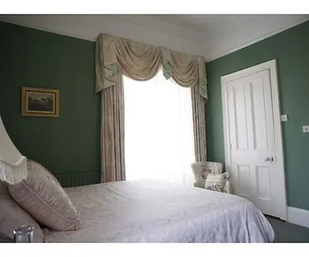 Ivyleigh House Bed & Breakfast
