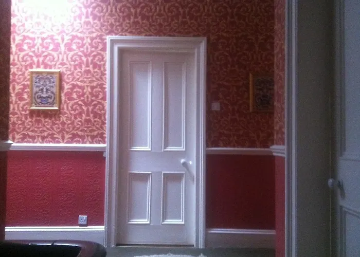 Ivyleigh House פורטלויס